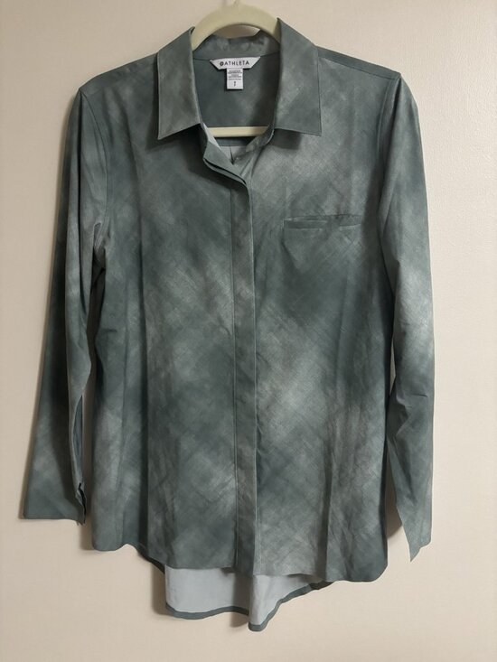 Athleta Tops - Athleta Urbanite Long Sleeve Button Up Tunic Green Breathable Small